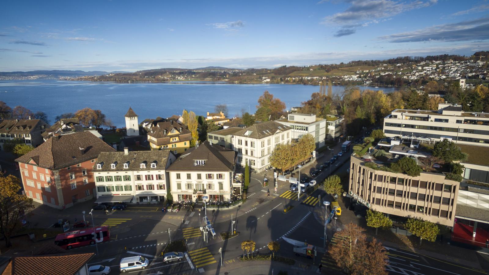 Luftaufnahme des BWZ Rapperswil-Jona