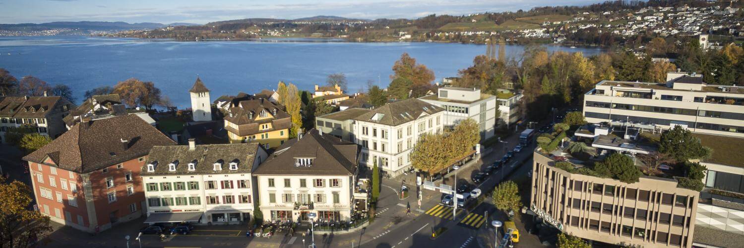 Luftaufnahme des BWZ Rapperswil-Jona