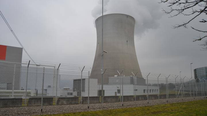 Der Kühlturm des AKW Leibstadt