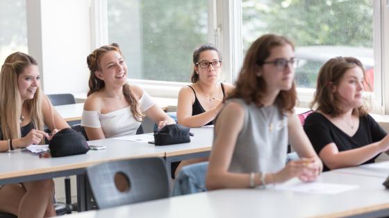 Lernende der BM2 im Unterricht
